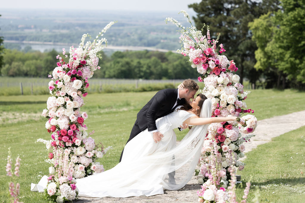 Bella Rose Wedding Photography | Budapest Wedding Planner | Budapest Wedding Photography